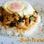 Ryż po chińsku z krewetkami